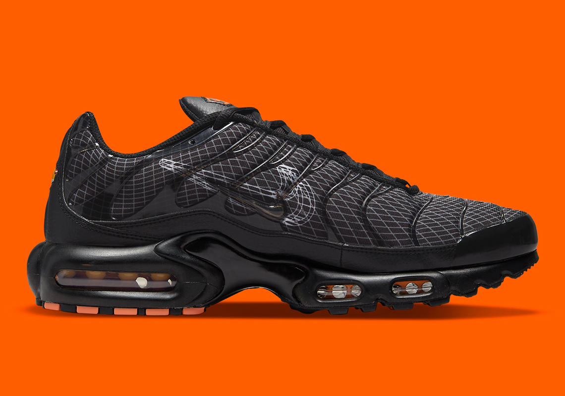 Nike Air Max Plus 3d Swoosh Sketch Dr0138 001 2