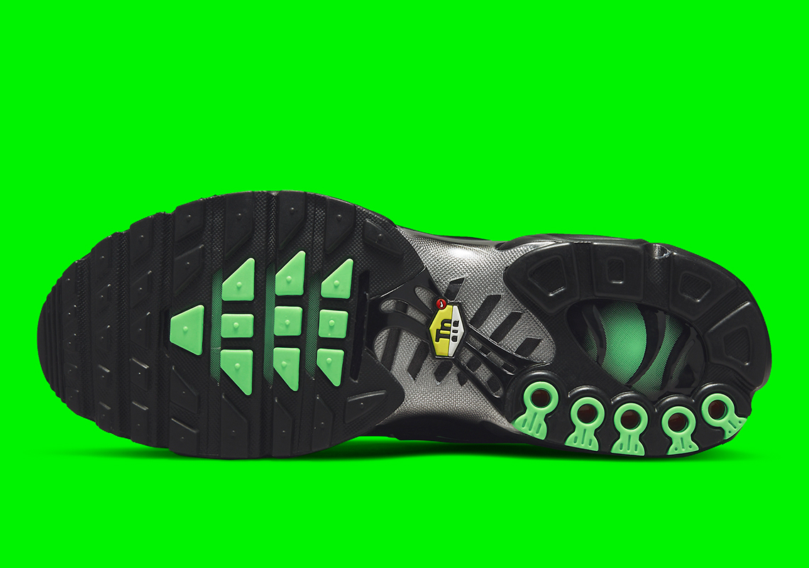 Nike Air Max Plus Black Silver Green Dr0139 001 5