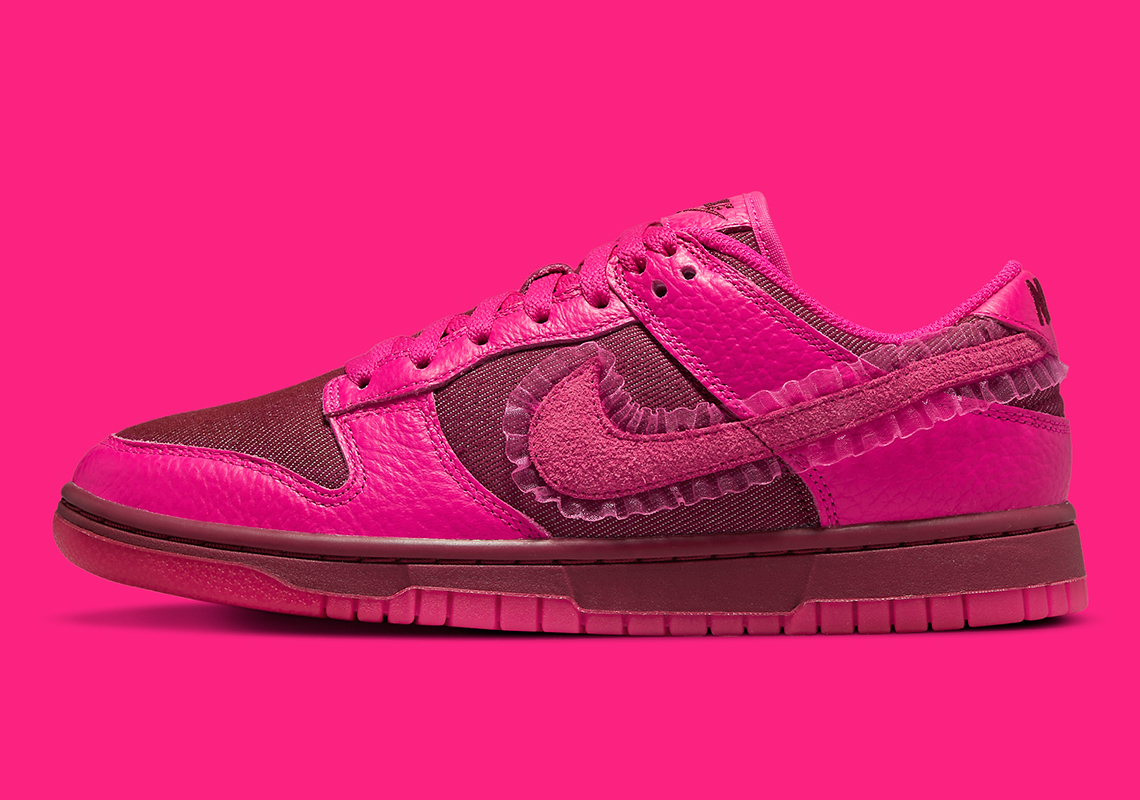 Nike Dunk Low Valentines Day 2022 Release Date 5