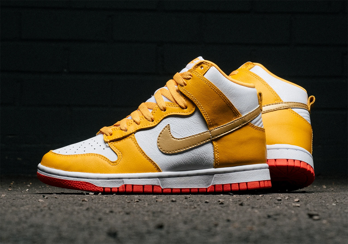 Nike Dunk Womens University Gold Pack Store List 5