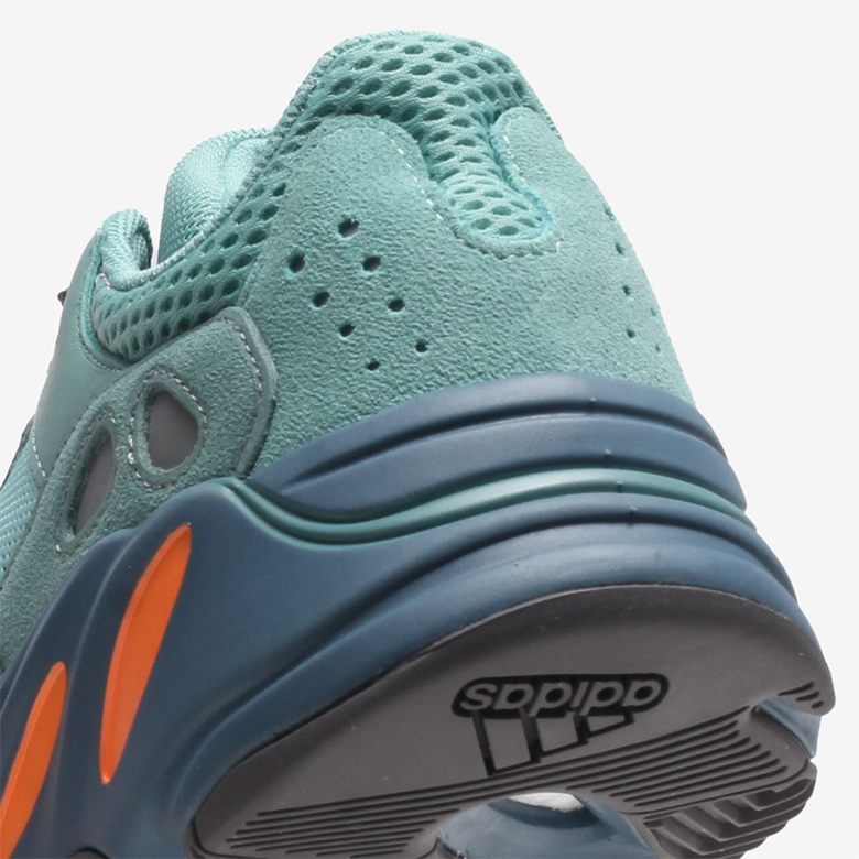 Yeezy 700 Fade Azure Store List 4