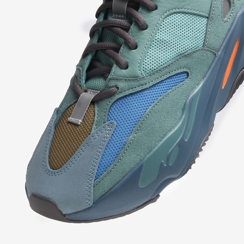 Yeezy 700 Fade Azure Store List 5