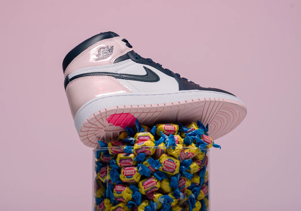 Air Jordan 1 Retro High Og Bubble Gum Dd9335 641 5.png