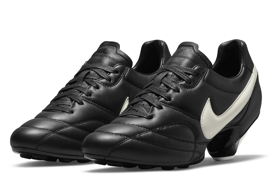 Comme Des Garcons Nike Premier Black 1