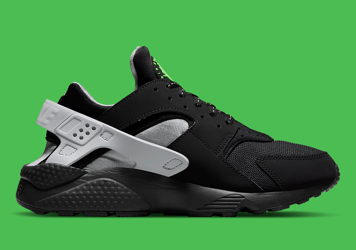 Nike Air Huarache Black Silver Dr0141 001 2