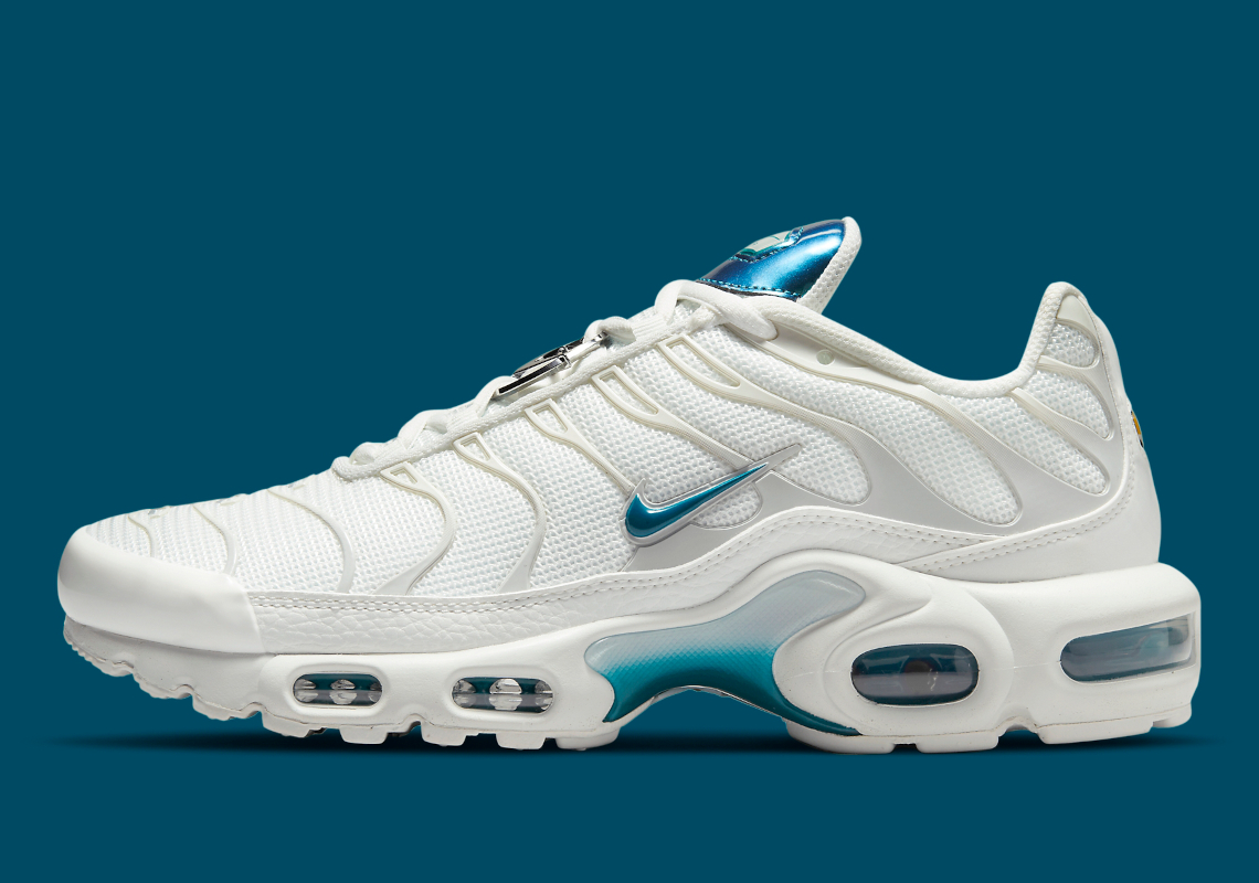 Nike Air Max Plus Wmns Dr7853 100 10