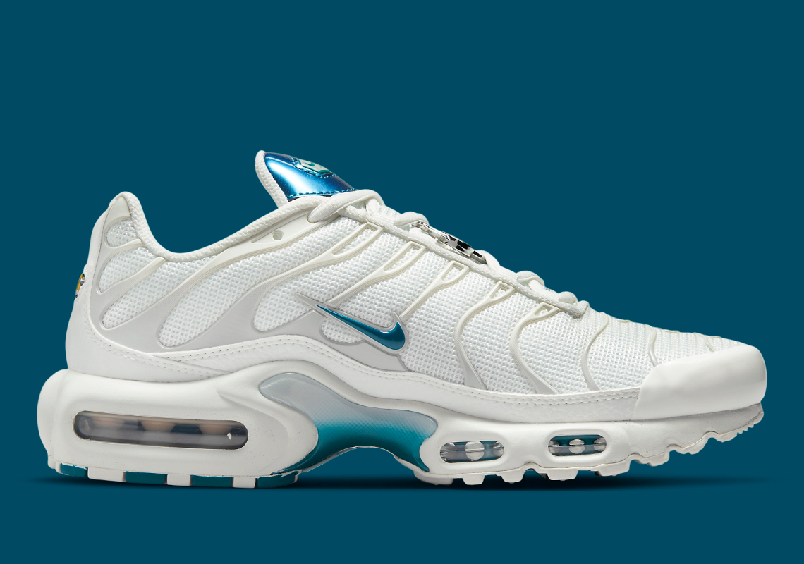 Nike Air Max Plus Wmns Dr7853 100 2