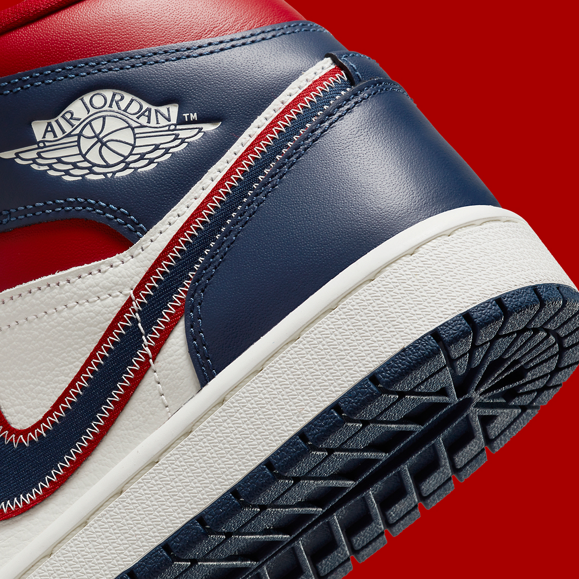 Air Jordan 1 Mid Usa 2022 7