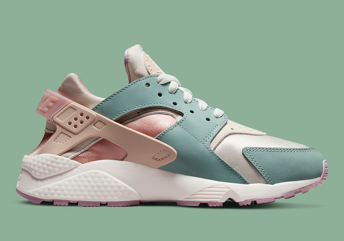 Nike Air Huarache Light Orewood Brown Dusty Sage Dq4990 104 4