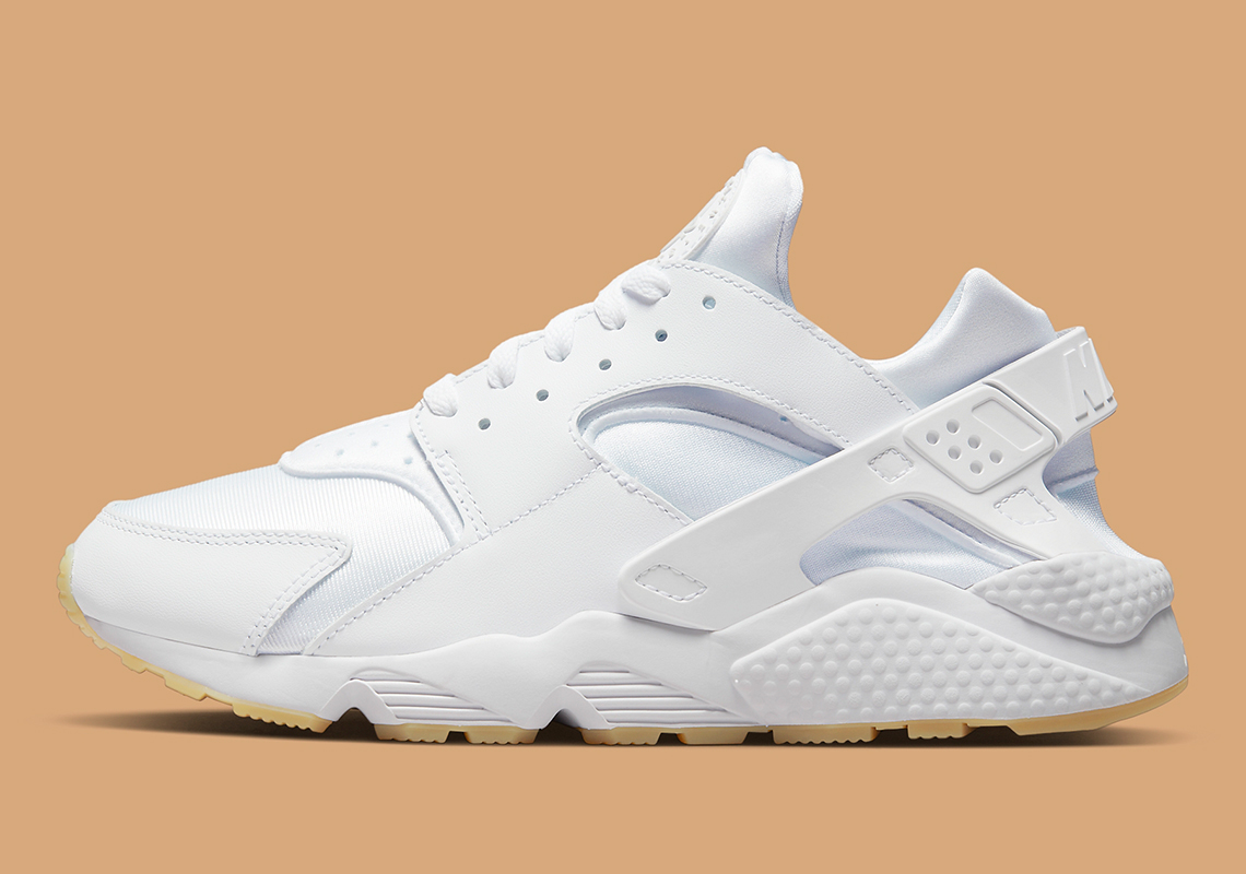 This Nike Air Huarache Is Already Looking Ahead To Summer