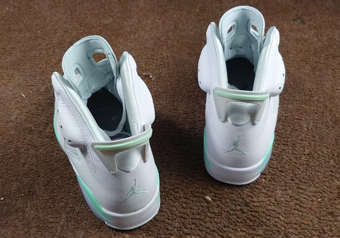 Air Jordan 6 Wmns Mint Foam Photos 3