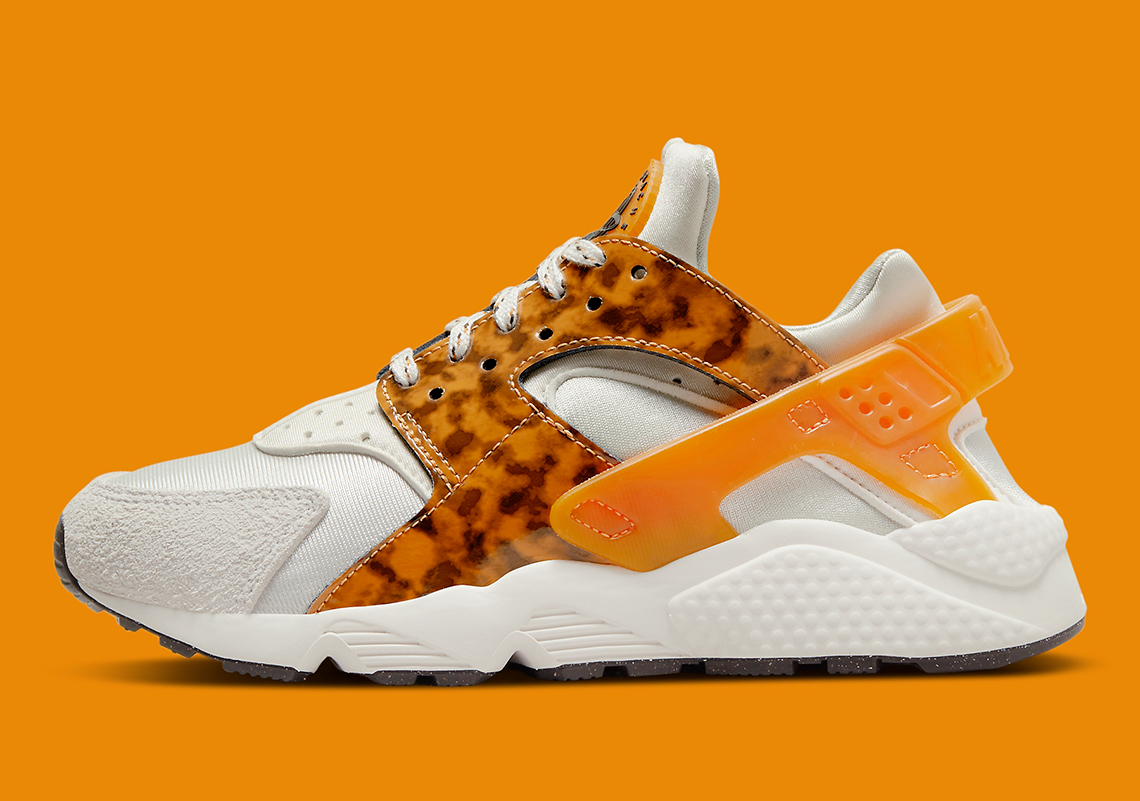 A Tortoise Shell Frame Wraps This Upcoming Nike Air Huarache