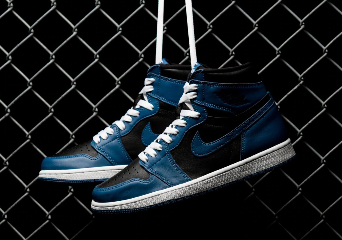 Air Jordan 1 Dark Marina Blue 4.jpg