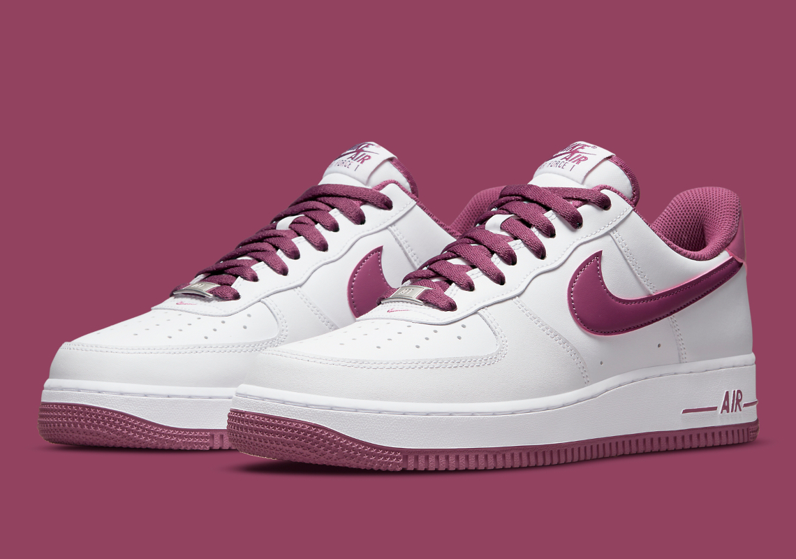 "Light Bordeaux" Animates The Nike Air Force 1 Low Ahead Of Spring