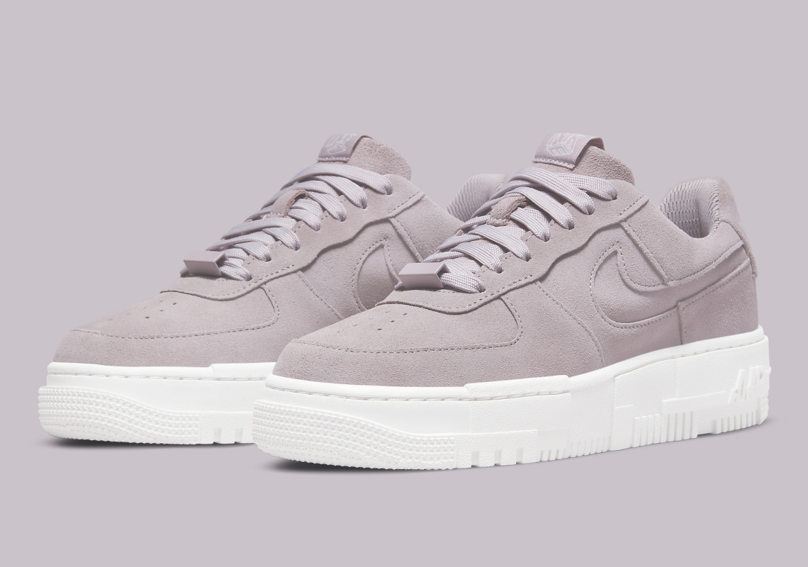 The Women's Nike Air Force 1 Pixel Returns In "Amethyst Ash"