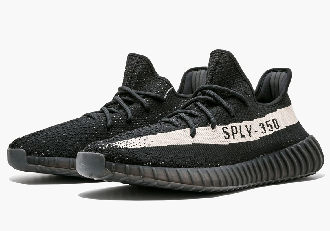 Adidas Yeezy Boost 350 V2 Oreo Spring 2022 1