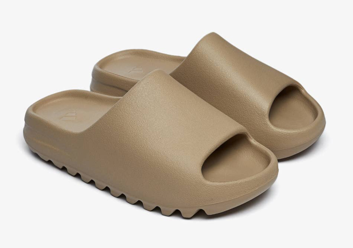 adidas Yeezy Slides "Pure" Return On March 7th