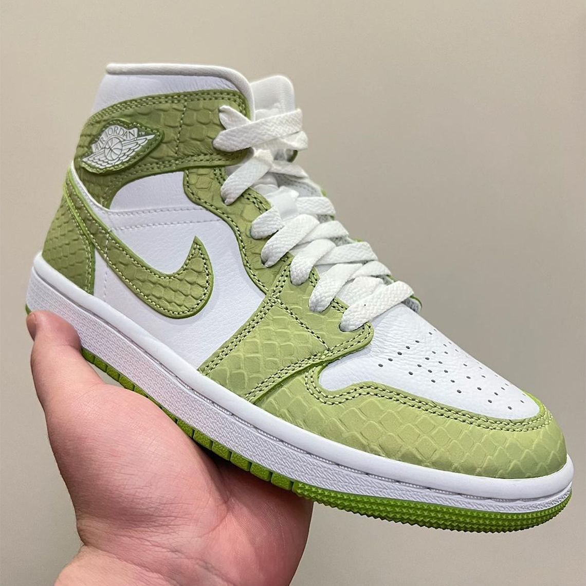 Air Jordan 1 Mid Womens Green Snakeskin 2022 9