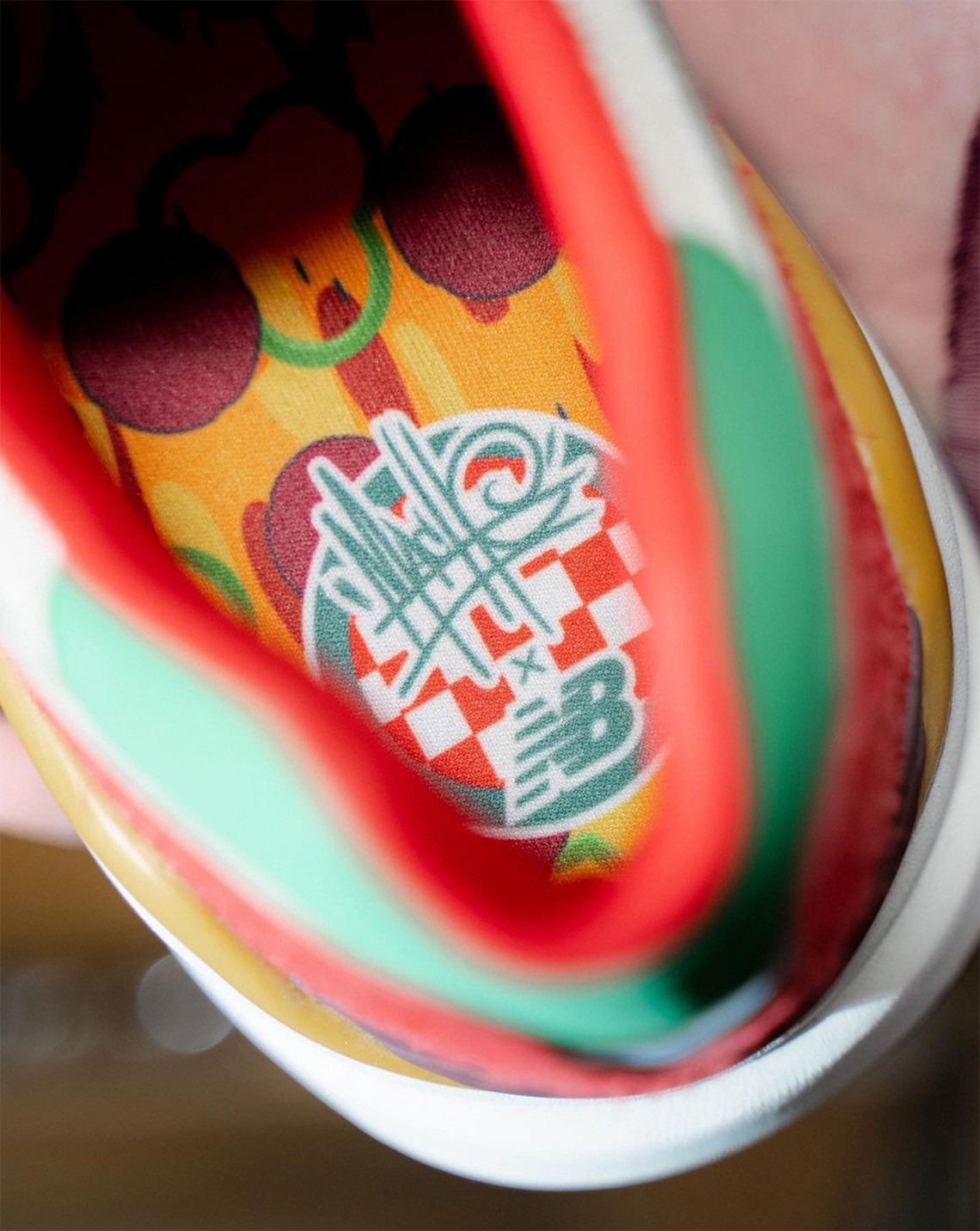 Mache New Balance 5740 National Pizza Day 3