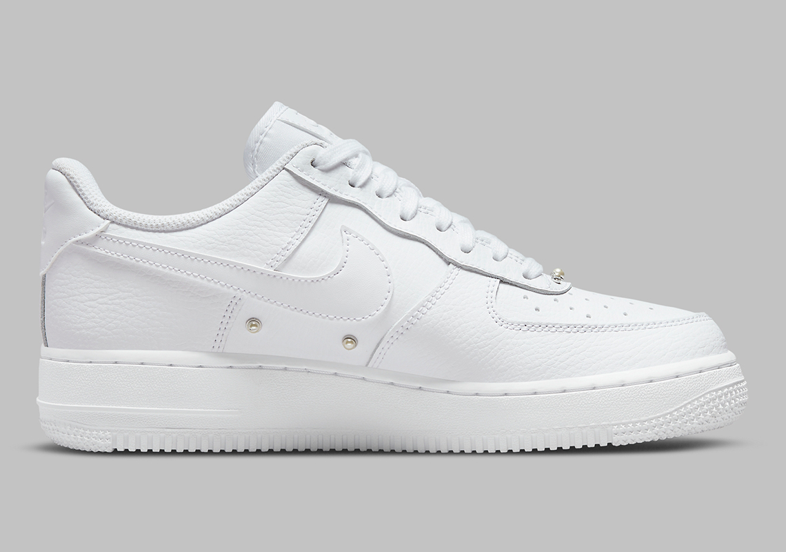 Nike Air Force 1 Low Pearls Dq0231 100 Release Date 7