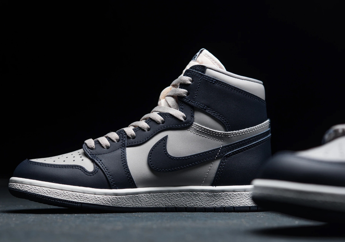 Air Jordan 1 Georgetown Bq4422 400 08.jpg