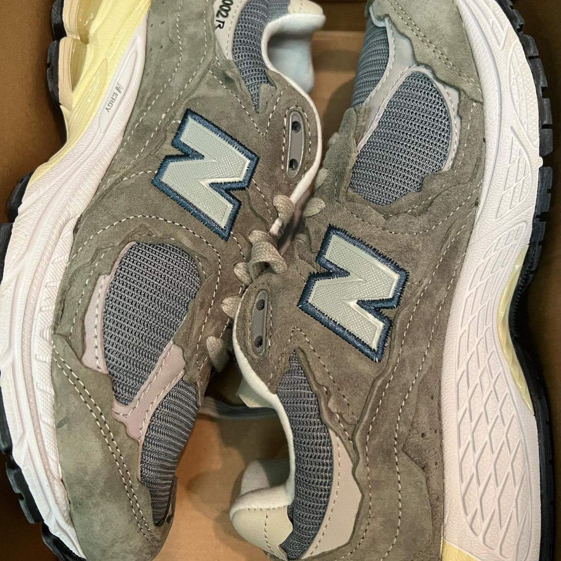 New Balance 2002r Refined Future 2022 6