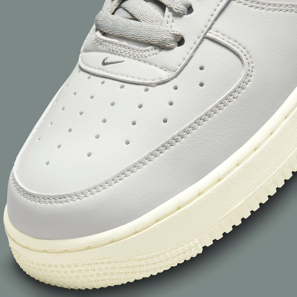 Nike Air Force 1 Jewel Dc8894 001 1