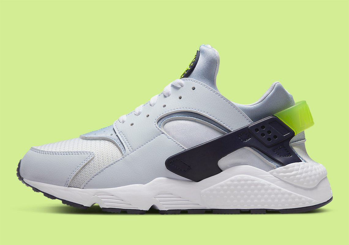 Nike Air Huarache Dv6825 100 9