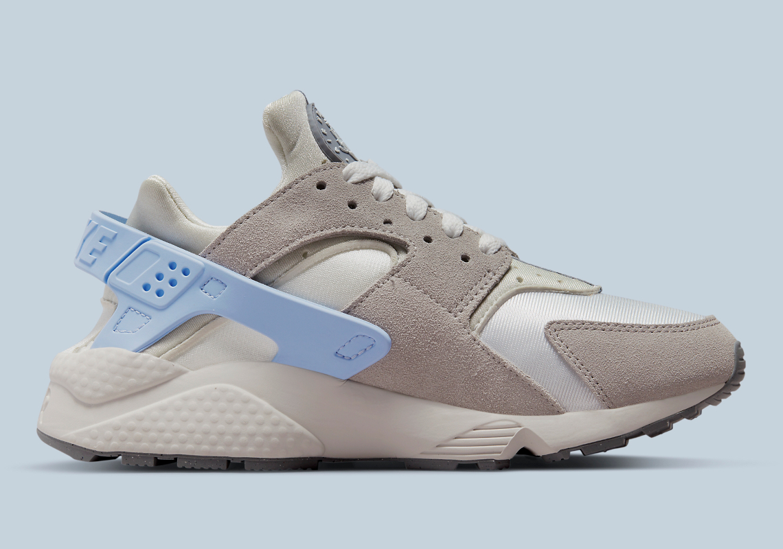 Nike Air Huarache Dv6983 100 4