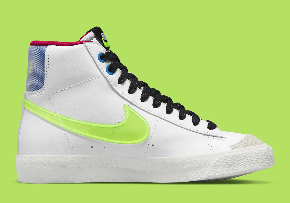 Nike Blazer Mid 77 Dv2234 100 3