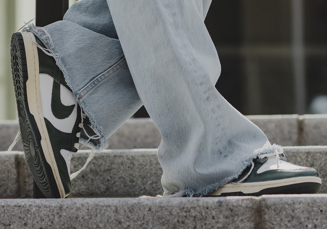 Nike Dunk Low Vintage Green Store List 2