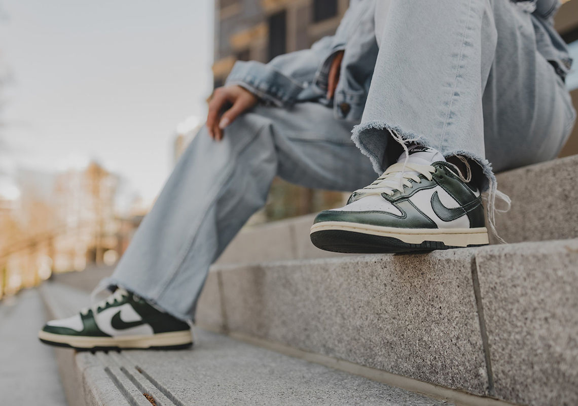 Nike Dunk Low Vintage Green Store List 3
