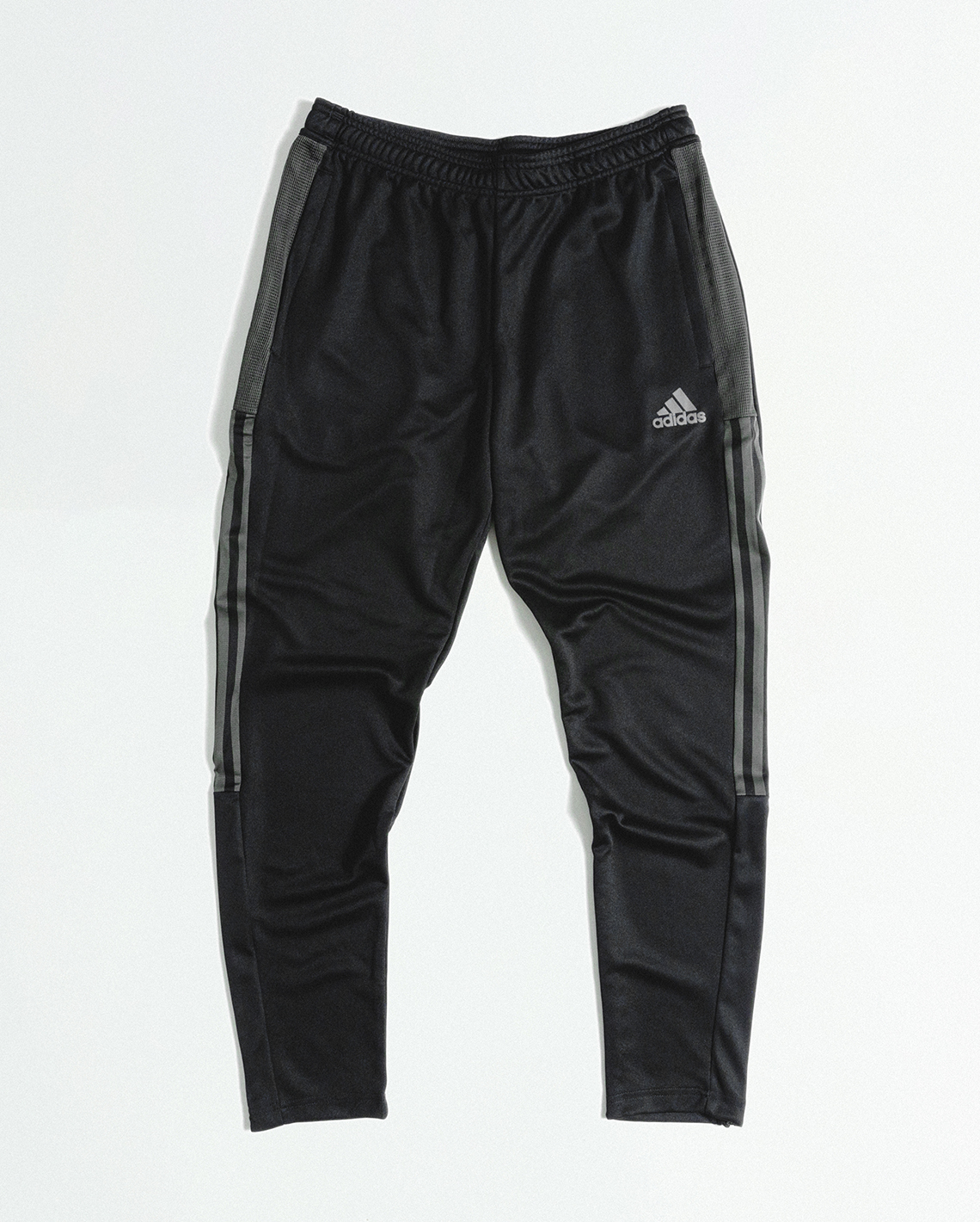 Adidas Apparel Shopping Guide March 2022 Outfit 2 Gallery 5