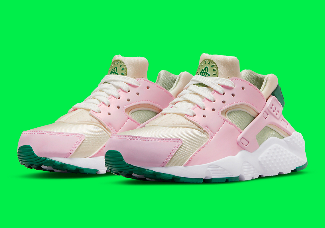 Pastel Shades Arrive On The Nike Air Huarache For Girls