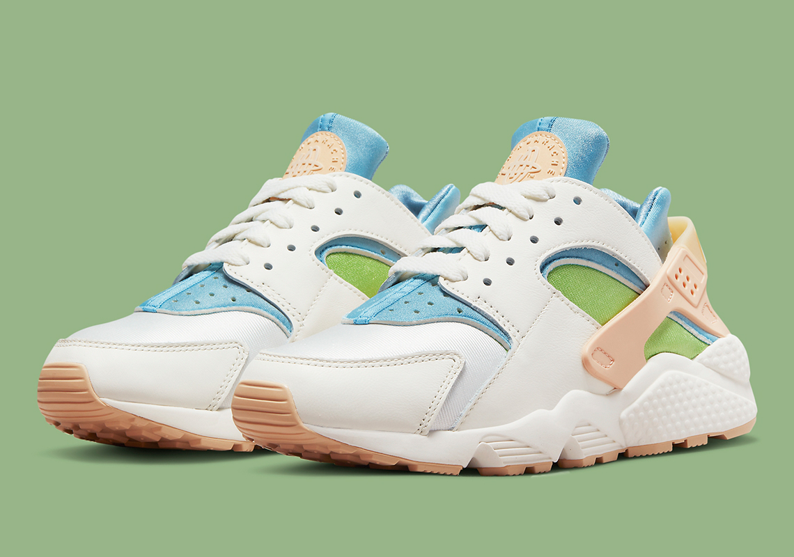 Nike's Sun Club Welcomes The Air Huarache In Muted Tropical Tones