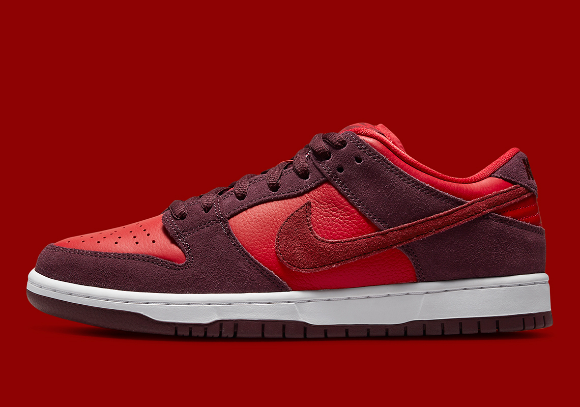 Nike Sb Dunk Low Cherry Dm0807 600 1