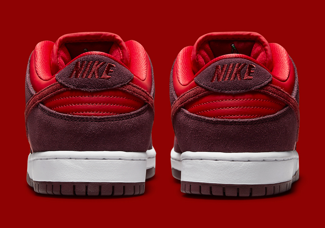 Nike Sb Dunk Low Cherry Dm0807 600 6