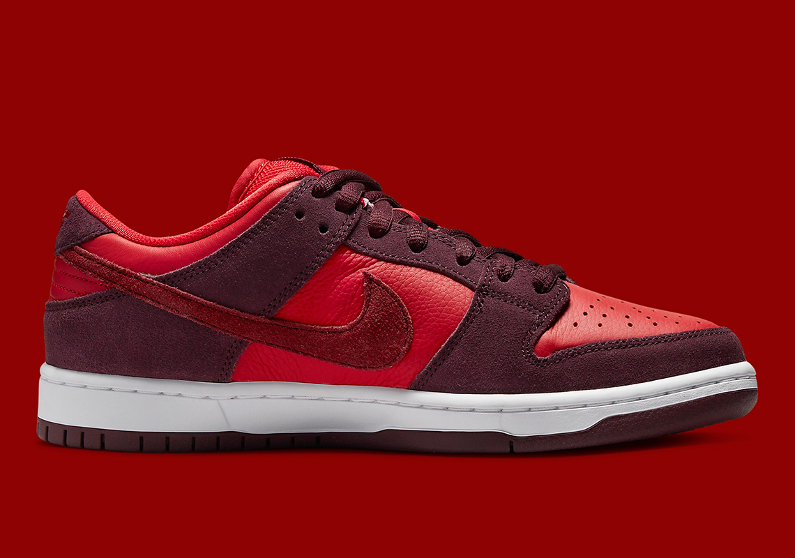 Nike Sb Dunk Low Cherry Dm0807 600 8