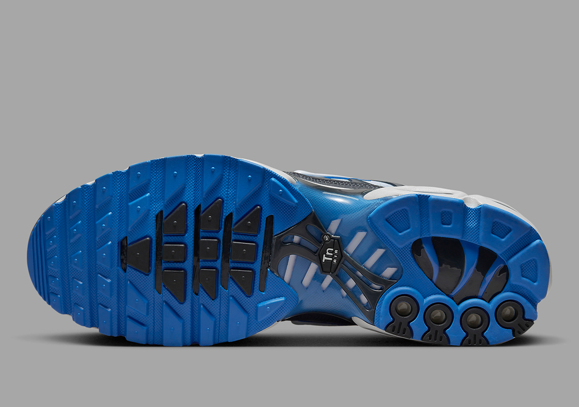 Nike Air Max Plus Dq3981 001 1
