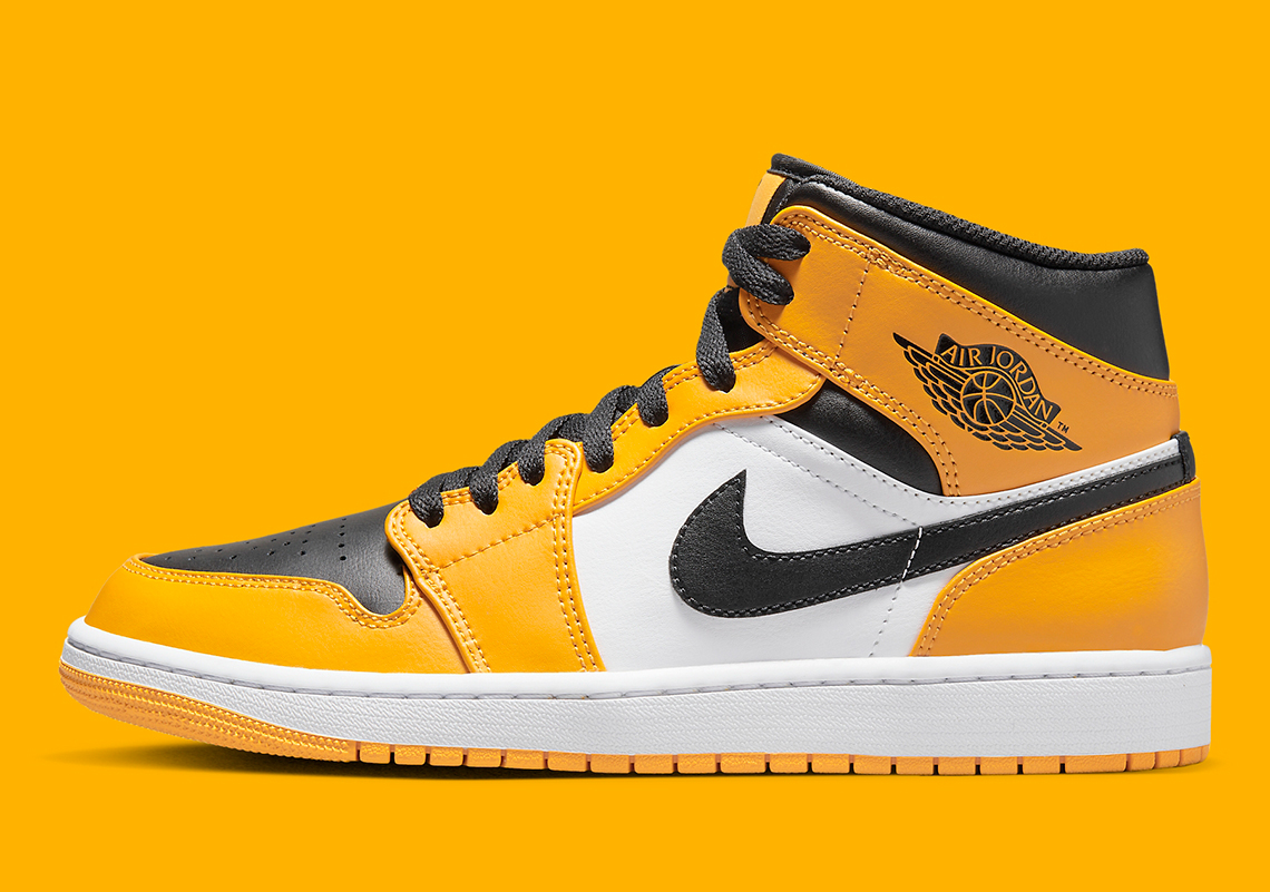 Air Jordan 1 Mid Reverse Yellow Toe 554724 701 4