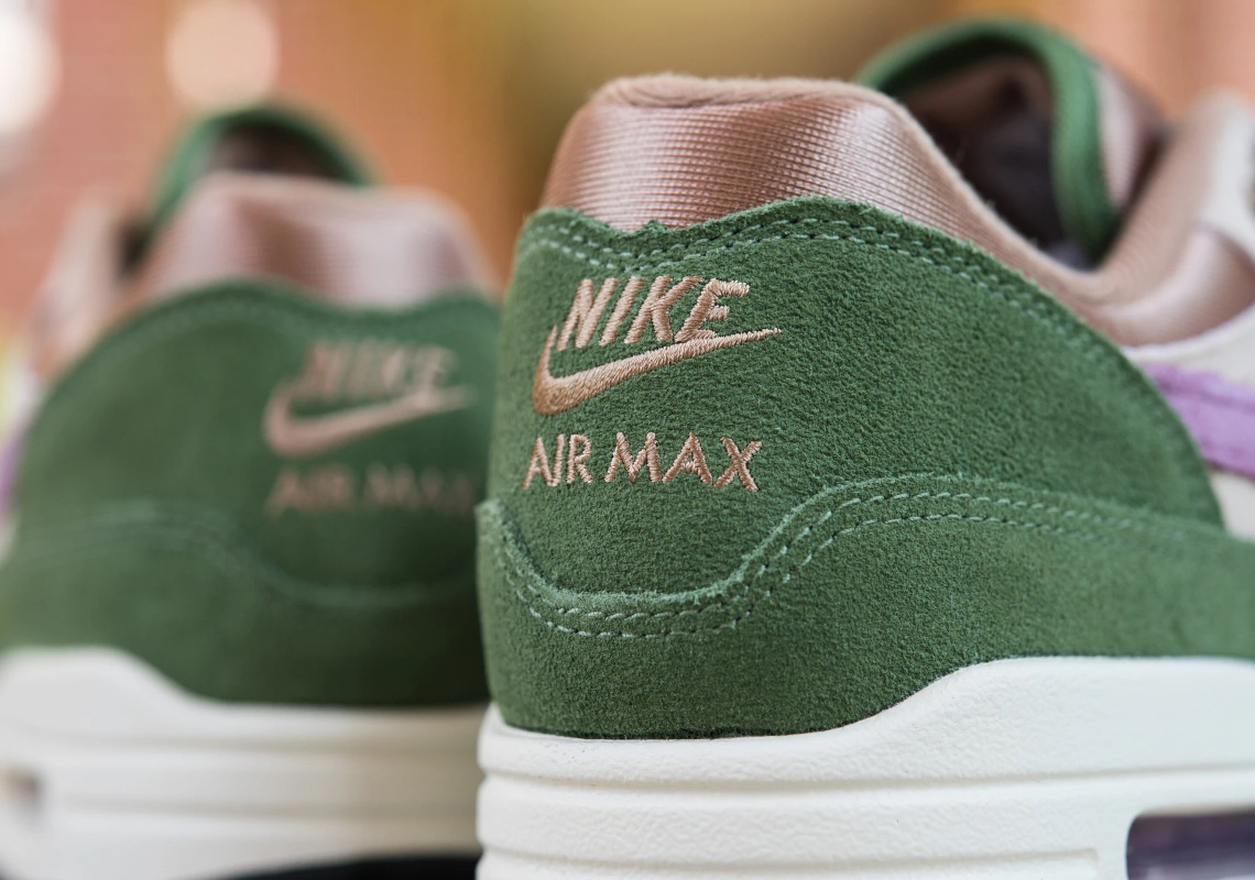 Nike Air Max 1 Treeline Dr9773 300 4.jpg