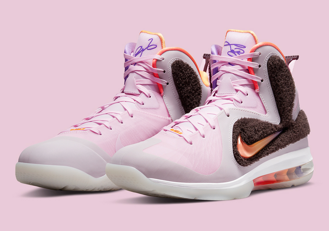 Official Images Of The Nike LeBron 9 "Regal Pink"