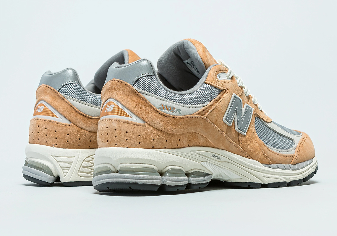 New Balance 2002r M2002rhm Dusty Orange 3