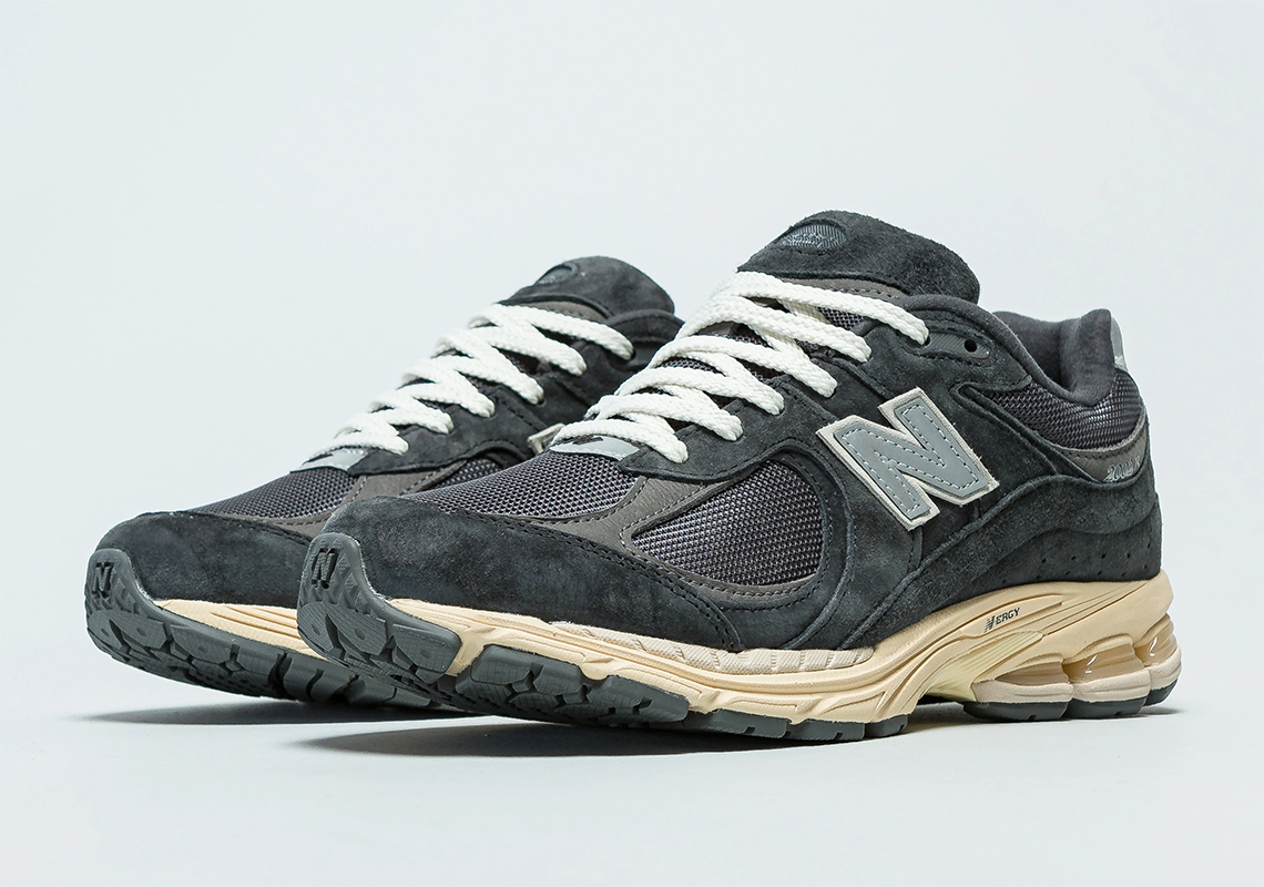 New Balance 2002r M2002rho Grey Suede 2