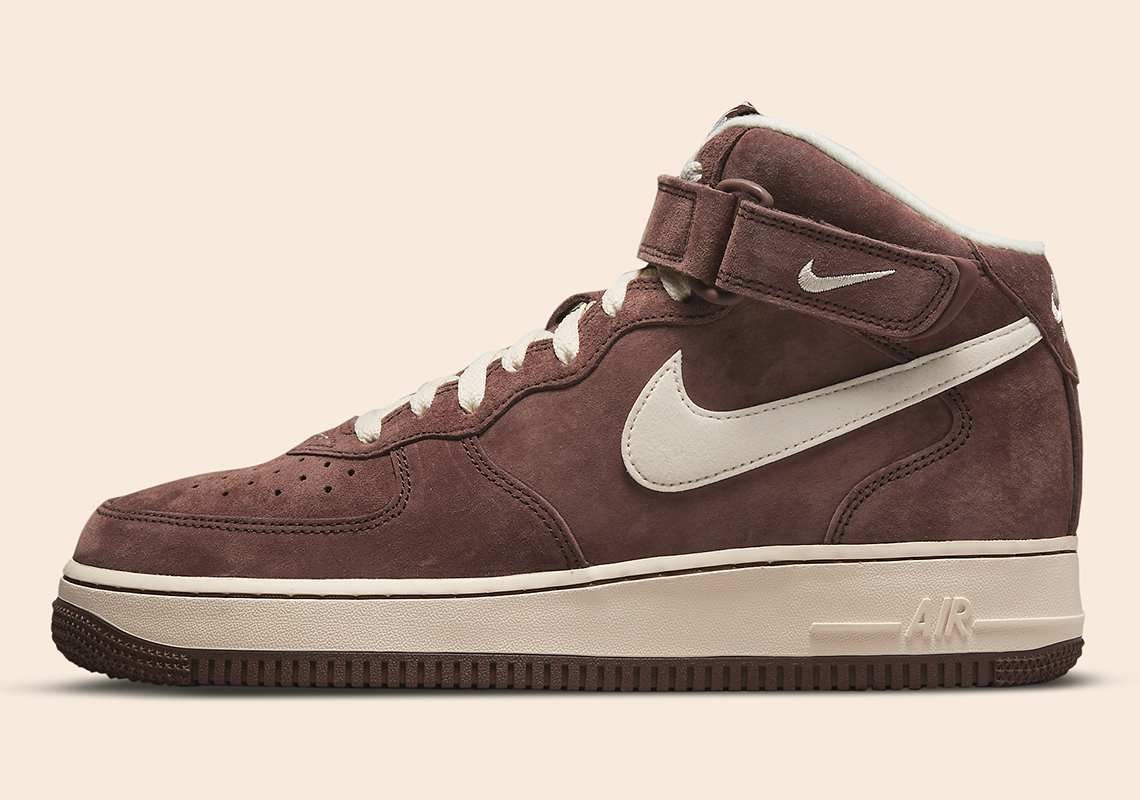 Nike Air Force 1 Mid Qs Chocolate Dm0107 200 1