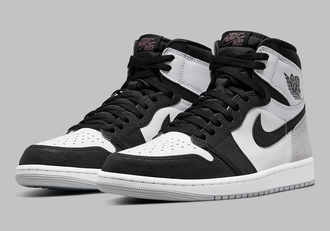 Official Images Of The Air Jordan 1 Retro High OG "Stage Haze"