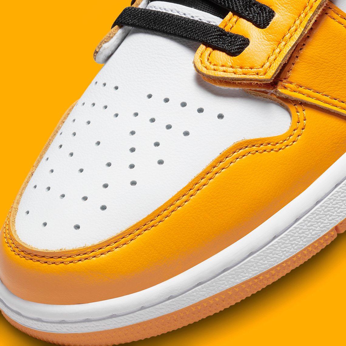 Air Jordan 1 Low Flyease University Gold Dm1206 107 2