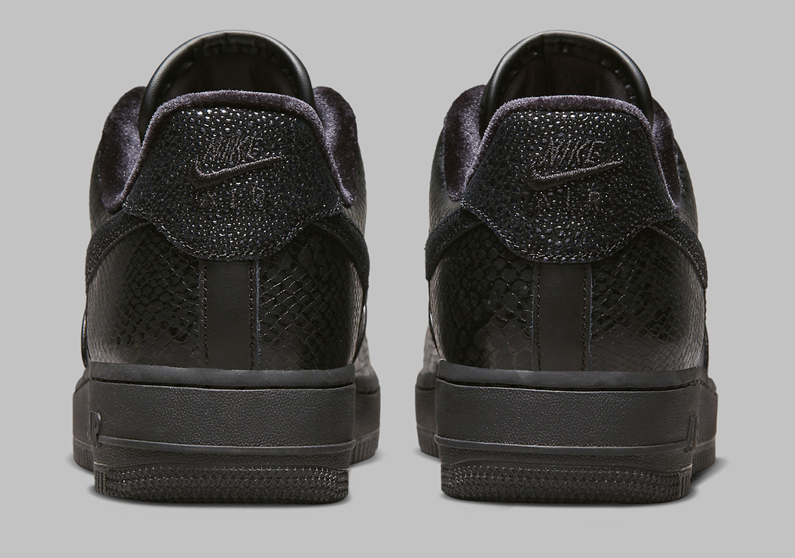 Nike Air Force 1 Low 40th Anniversary Black Gold Snakeskin 6