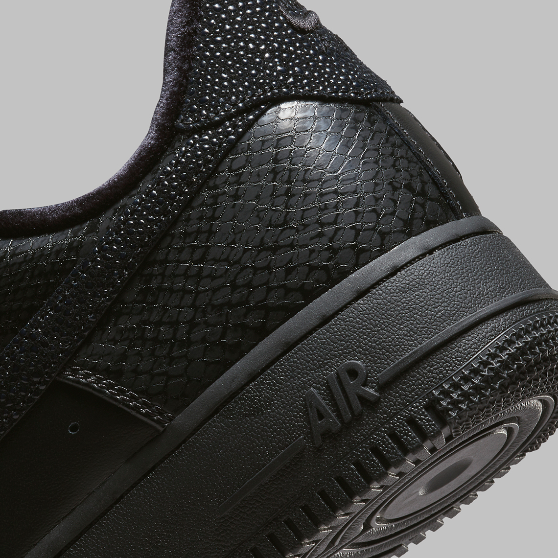 Nike Air Force 1 Low 40th Anniversary Black Gold Snakeskin 7