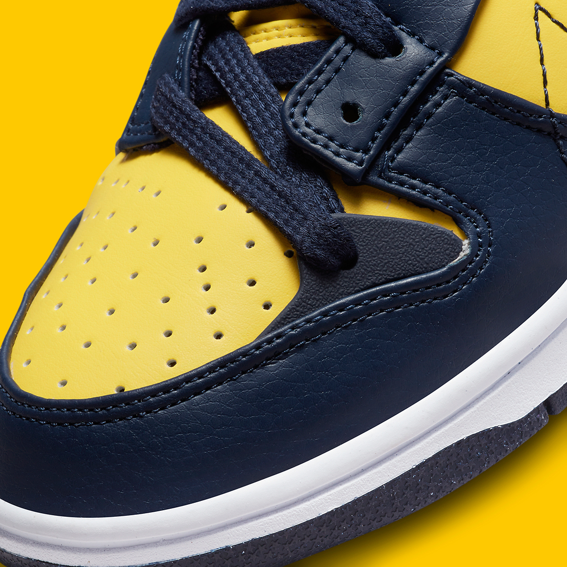 Nike Dunk Low Disrupt 2 Michigan Dv4024 400 4